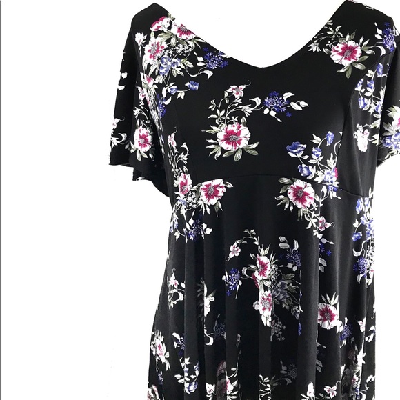 torrid Tops - NWOT Torrid Black Floral High Low Top Sz 0